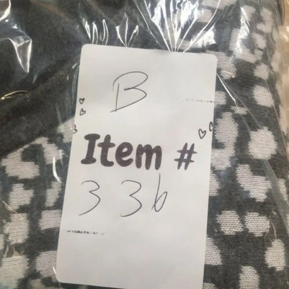 Merona Womens Cardigan Sweater Black Gray Animal Print Long Sleeve Button Up - Picture 14 of 14